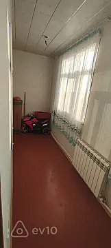 Satılır 2 otaqlı köhnə tikili 48 m²