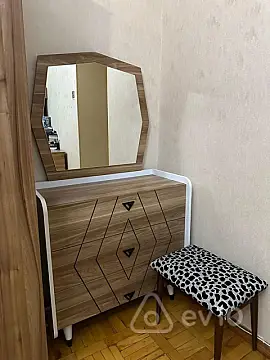 Kirayə verilir 3 otaqlı köhnə tikili 100 m²