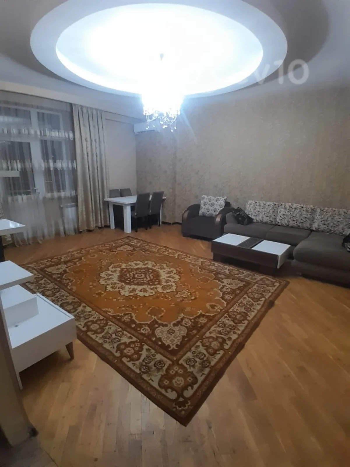 Kirayə verilir 2 otaqlı yeni tikili 75 m²