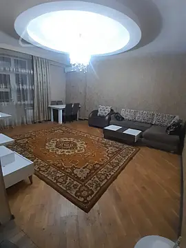 Kirayə verilir 2 otaqlı yeni tikili 75 m²