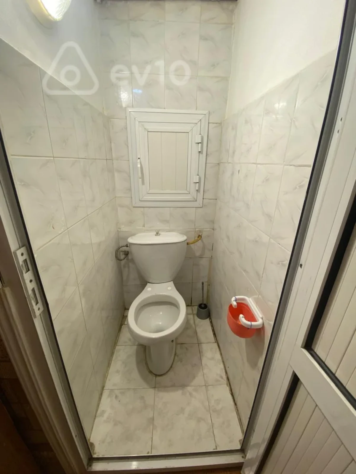 Kirayə verilir 2 otaqlı köhnə tikili 45 m²