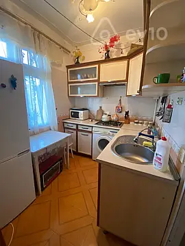 Kirayə verilir 2 otaqlı köhnə tikili 45 m²