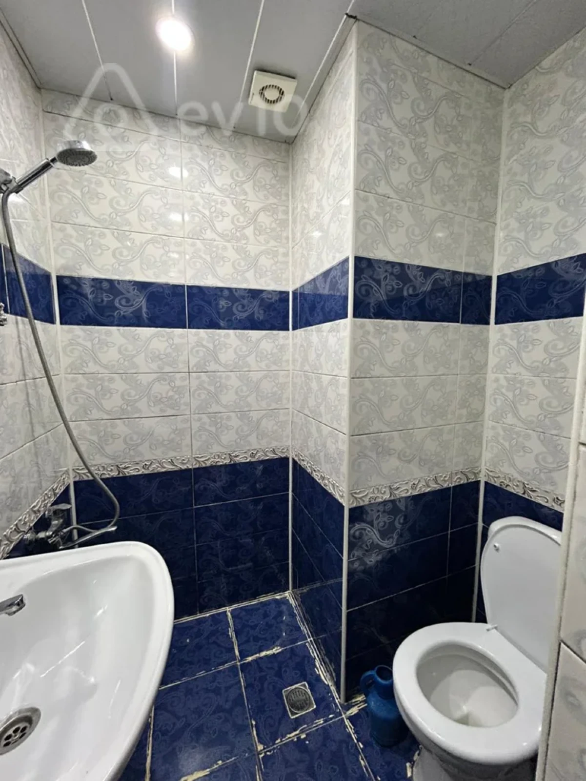 Kirayə verilir 2 otaqlı yeni tikili 50 m²