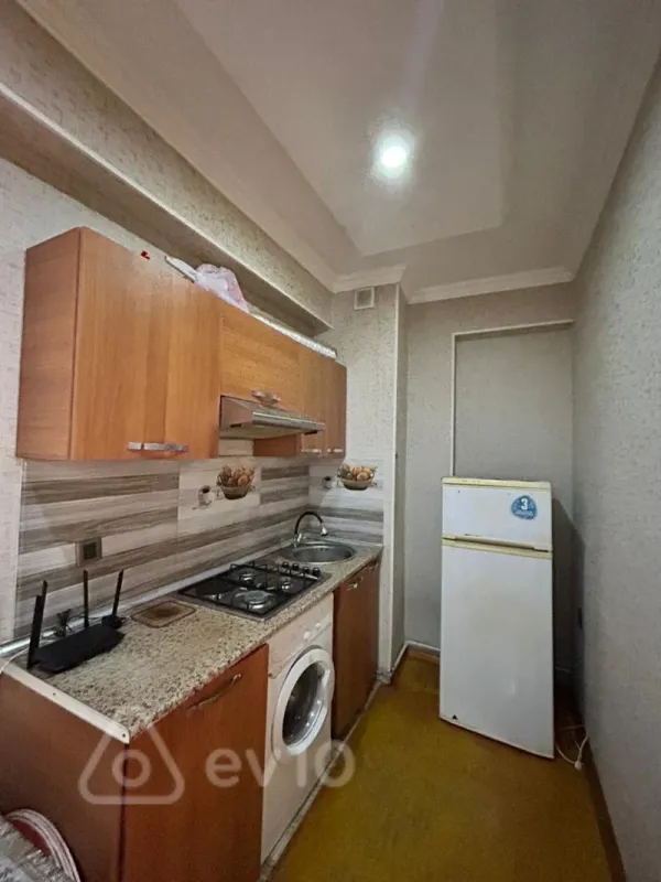 Kirayə verilir 2 otaqlı yeni tikili 50 m²