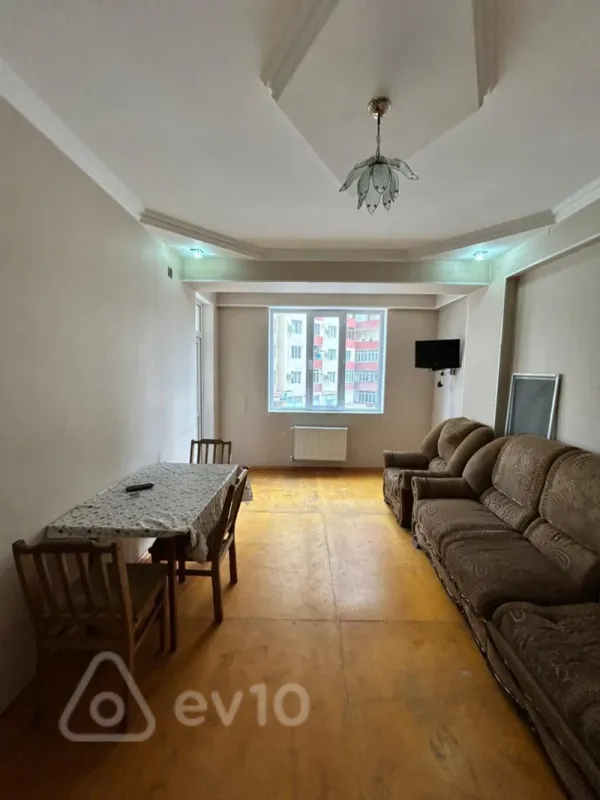 Kirayə verilir 2 otaqlı yeni tikili 50 m²