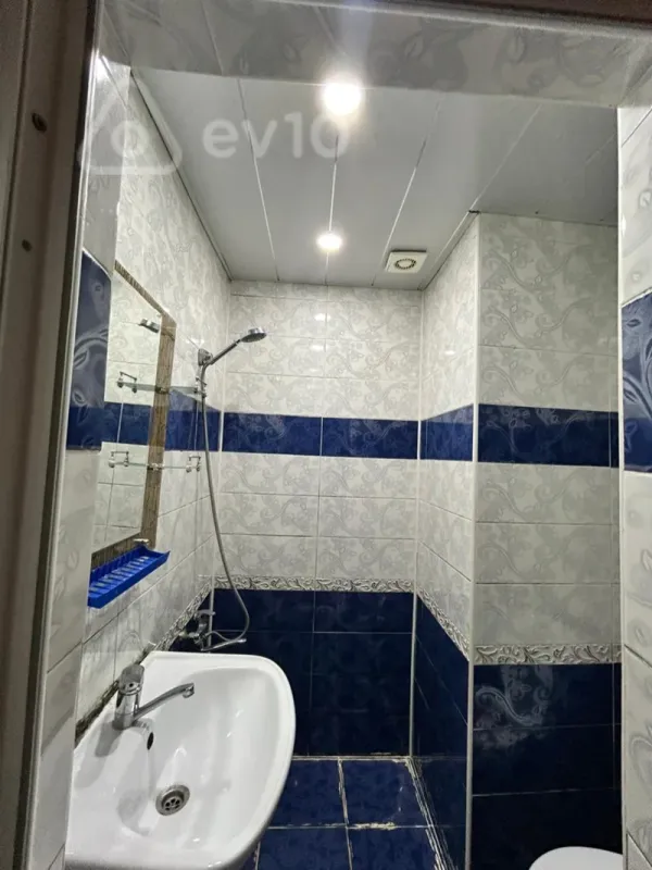 Kirayə verilir 2 otaqlı yeni tikili 50 m²