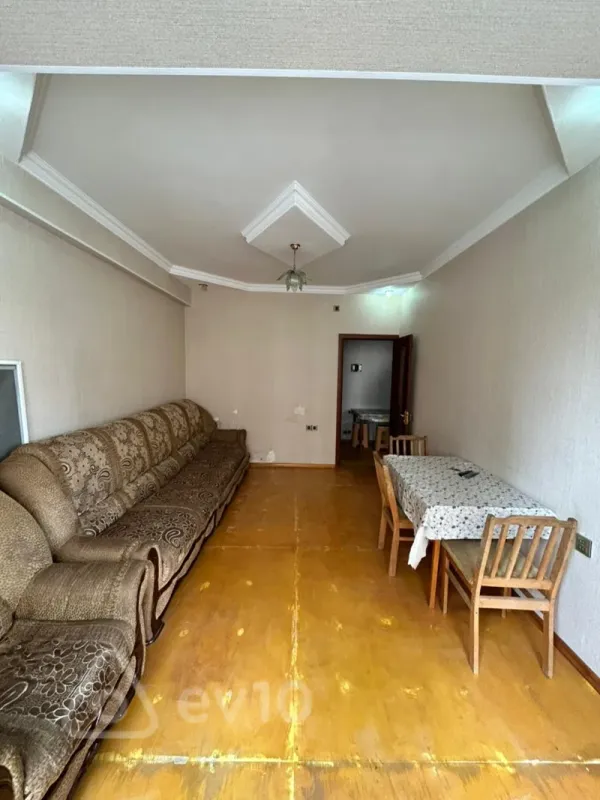 Kirayə verilir 2 otaqlı yeni tikili 50 m²