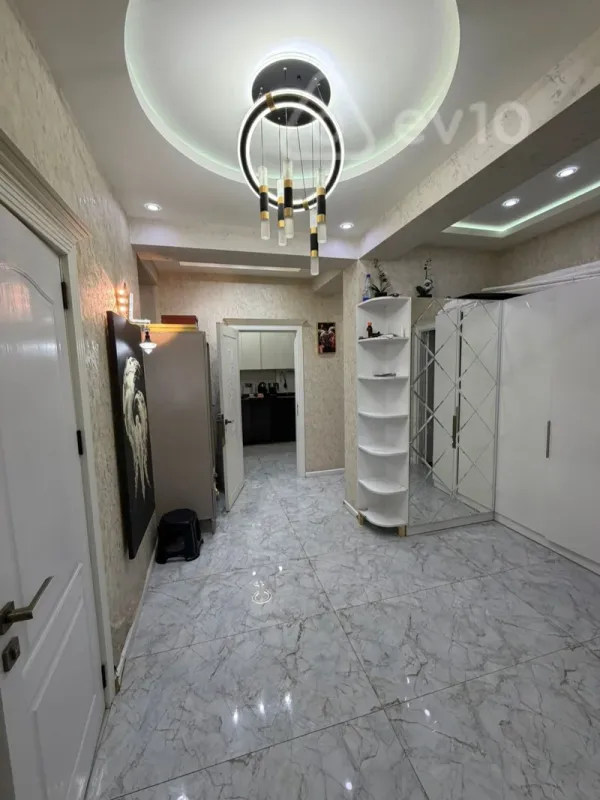 Satılır 3 otaqlı yeni tikili 90 m²