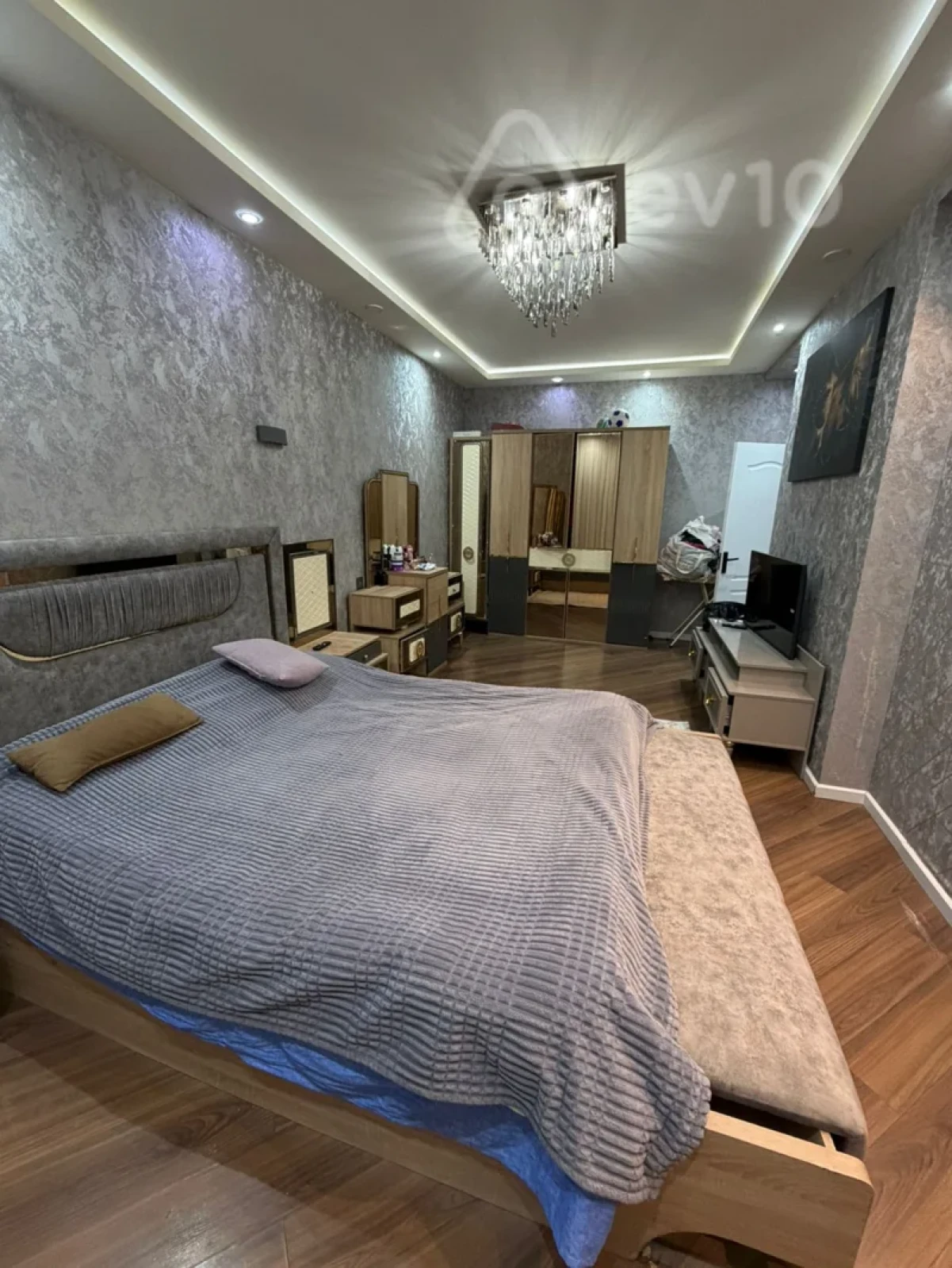 Satılır 3 otaqlı yeni tikili 90 m²