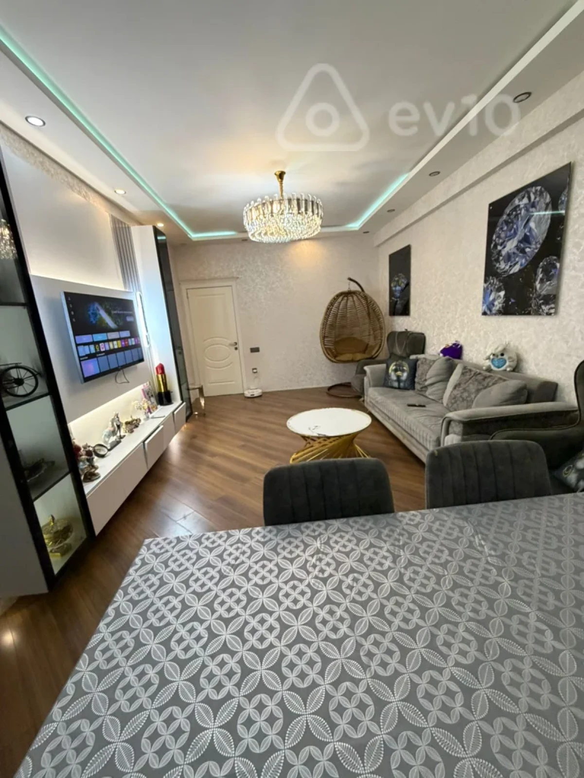 Satılır 3 otaqlı yeni tikili 90 m²