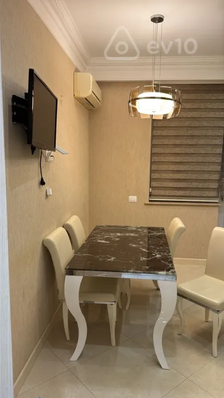 Kirayə verilir 3 otaqlı yeni tikili 95 m²