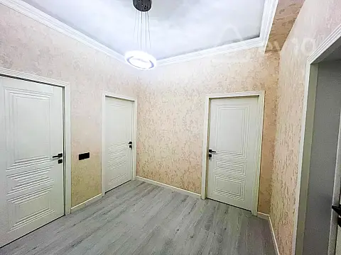 Kirayə verilir 2 otaqlı yeni tikili 75 m²