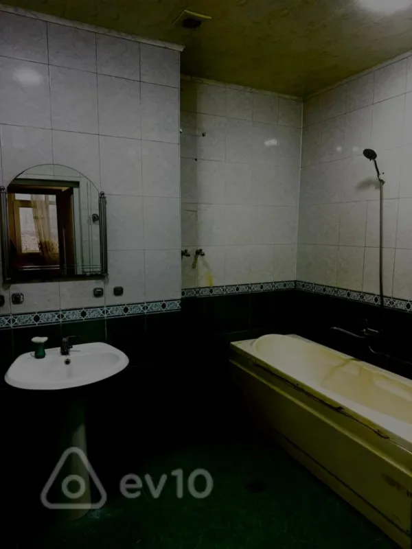 Kirayə verilir 2 otaqlı yeni tikili 82 m²