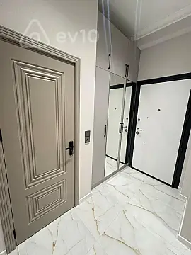 Kirayə verilir 2 otaqlı yeni tikili 70 m²