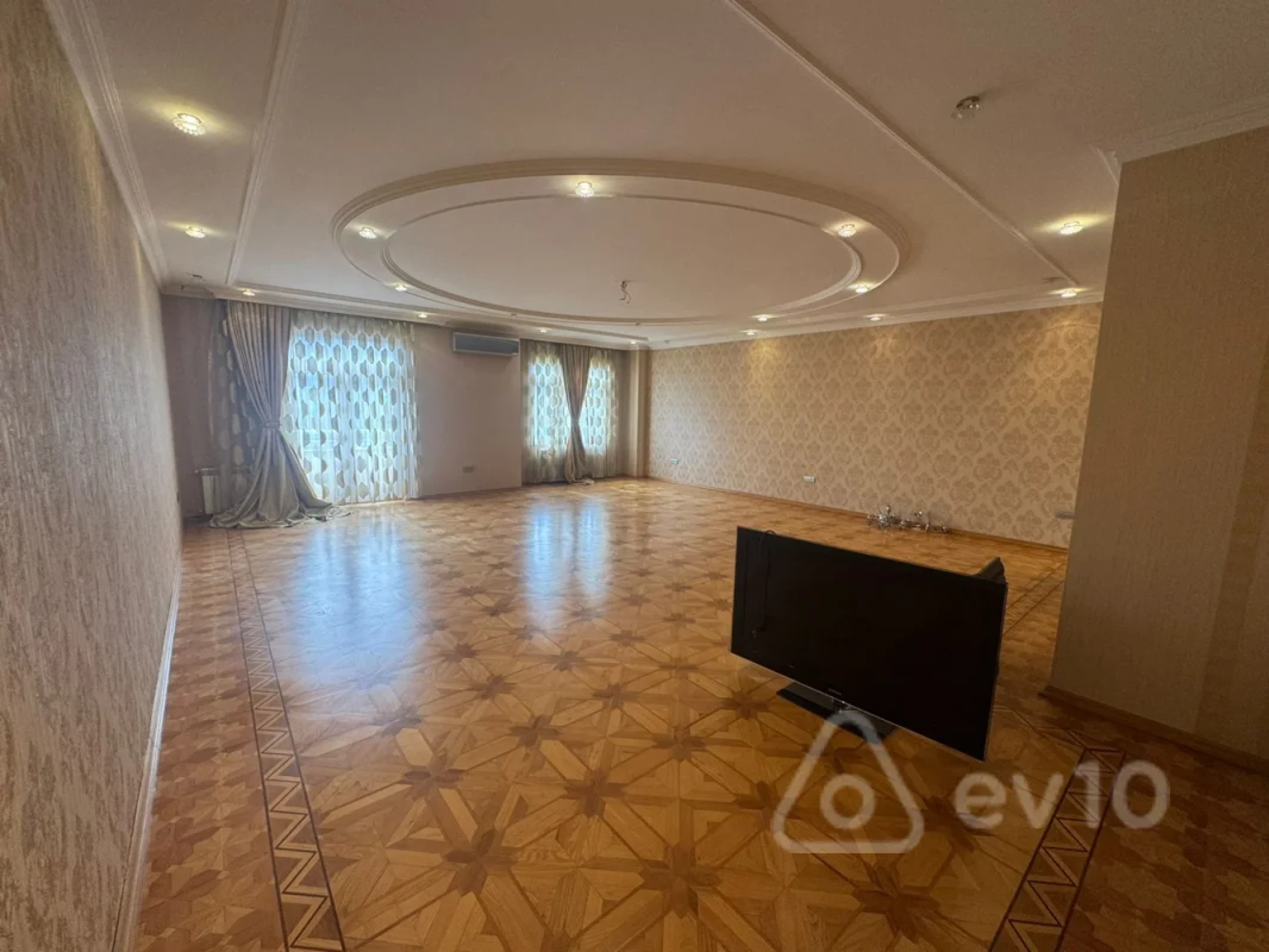 Satılır 3 otaqlı yeni tikili 171 m²