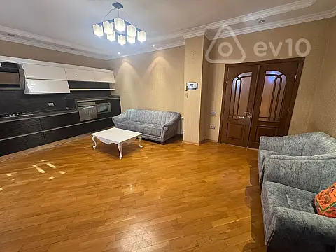 Satılır 3 otaqlı yeni tikili 171 m²