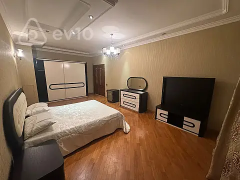 Satılır 3 otaqlı yeni tikili 171 m²