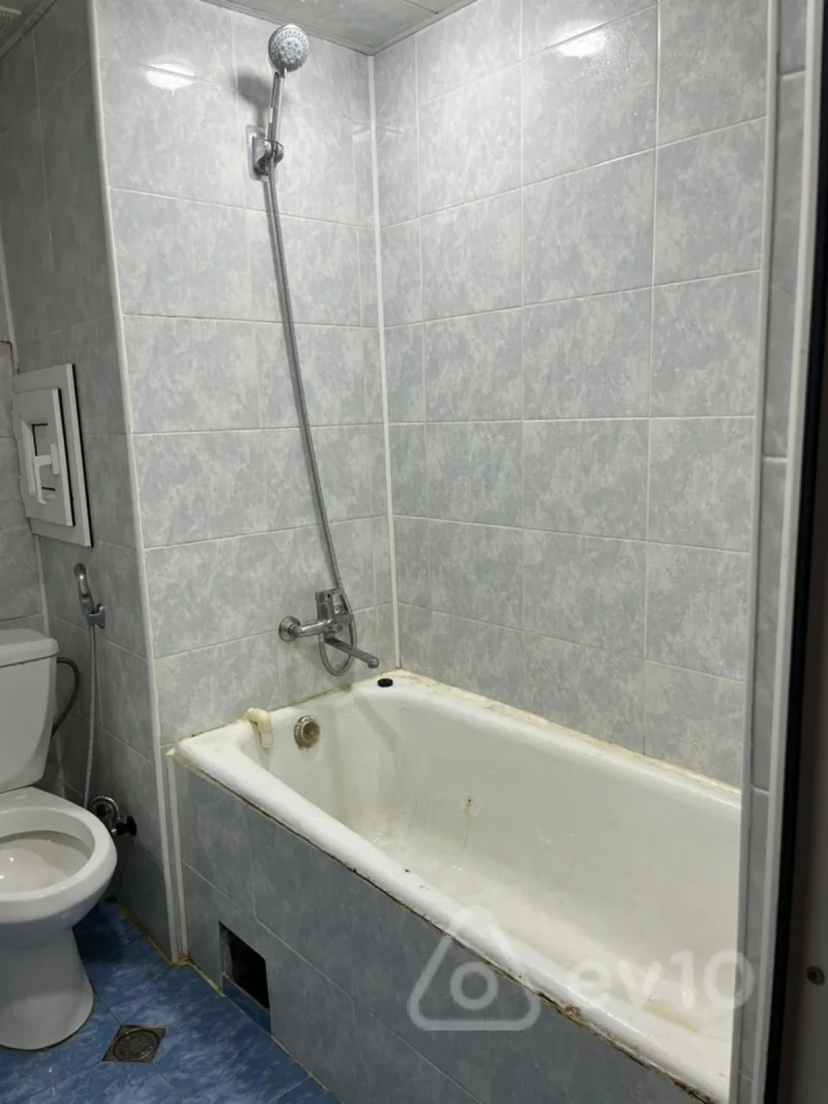 Kirayə verilir 1 otaqlı köhnə tikili 36 m²