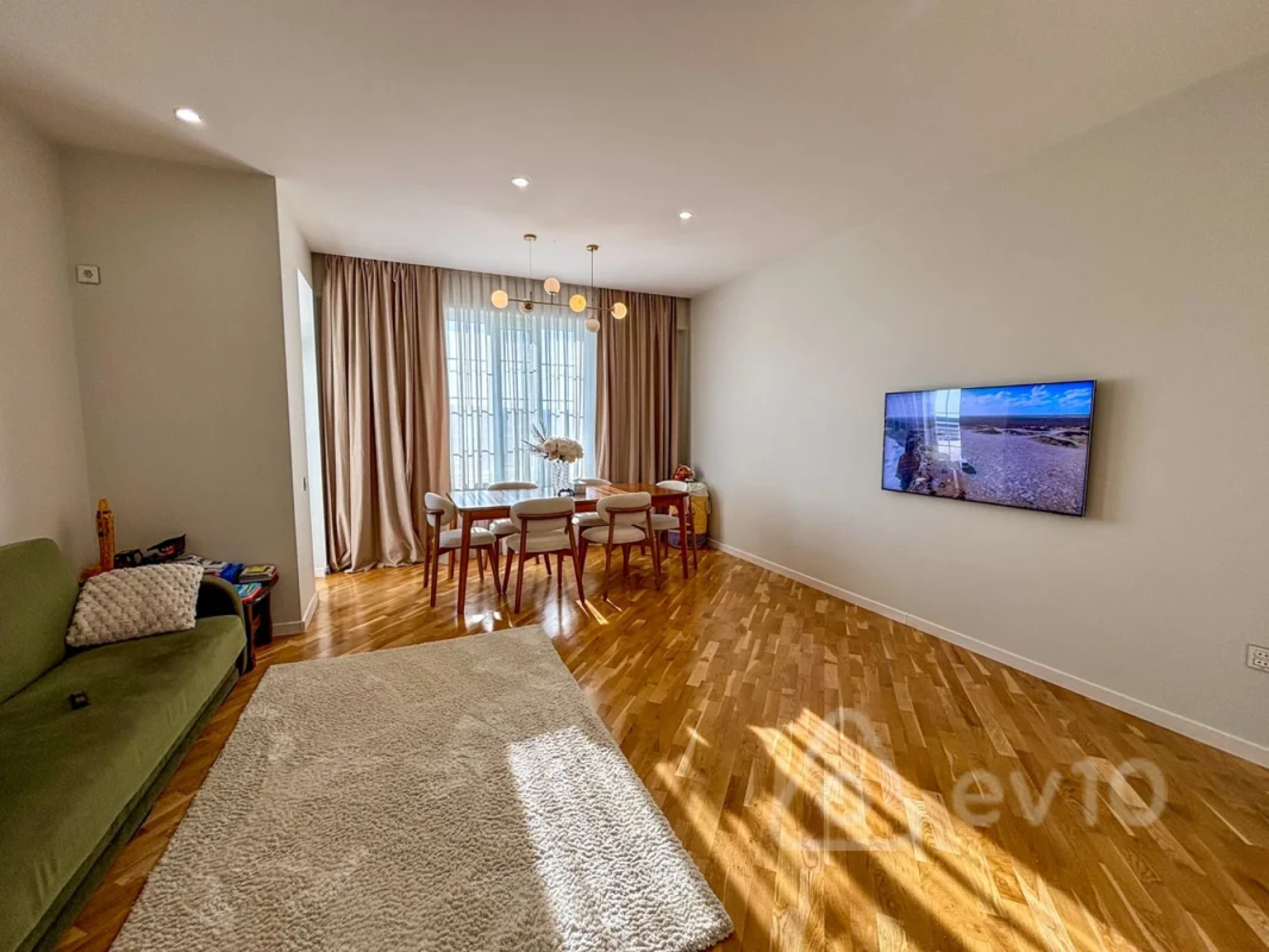 Satılır 2 otaqlı yeni tikili 90 m²