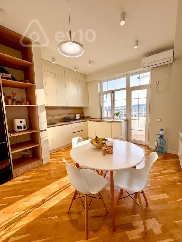 Satılır 2 otaqlı yeni tikili 90 m²