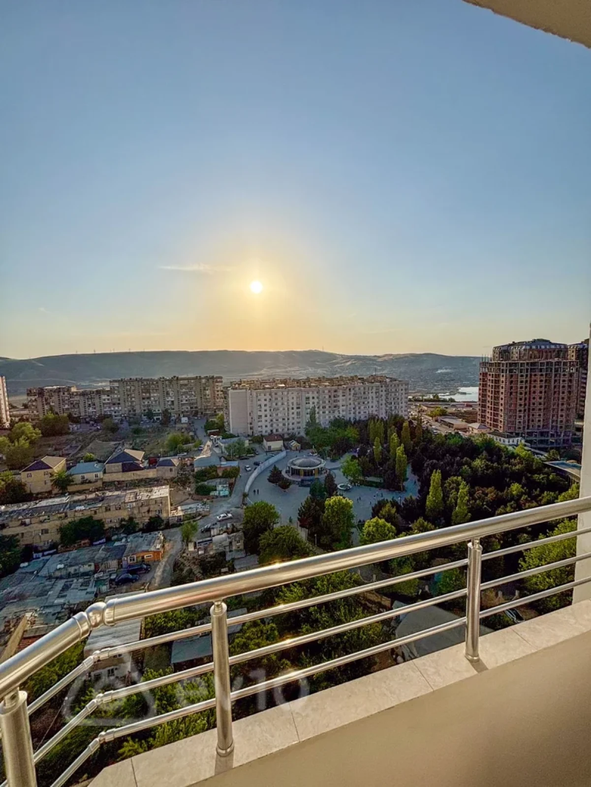 Satılır 2 otaqlı yeni tikili 90 m²