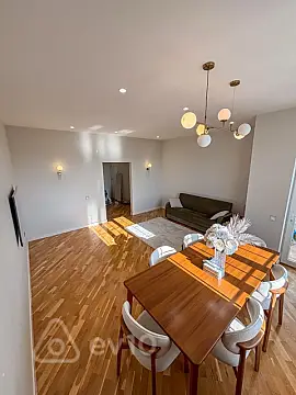 Satılır 2 otaqlı yeni tikili 90 m²