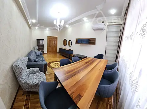 Kirayə verilir 2 otaqlı yeni tikili 95 m²