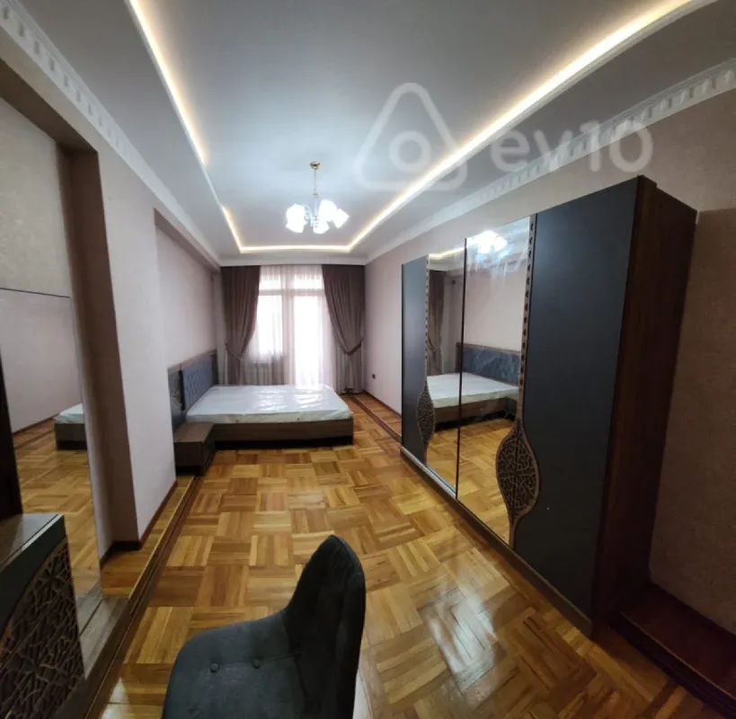 Kirayə verilir 2 otaqlı yeni tikili 95 m²