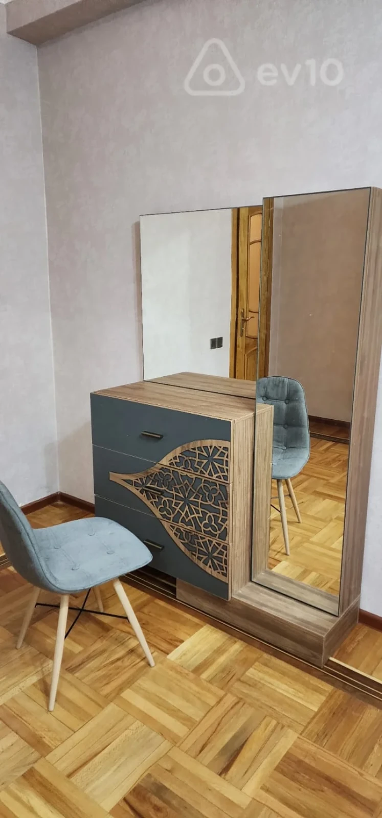 Kirayə verilir 2 otaqlı yeni tikili 95 m²