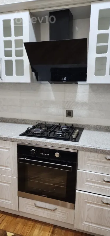 Kirayə verilir 2 otaqlı yeni tikili 95 m²