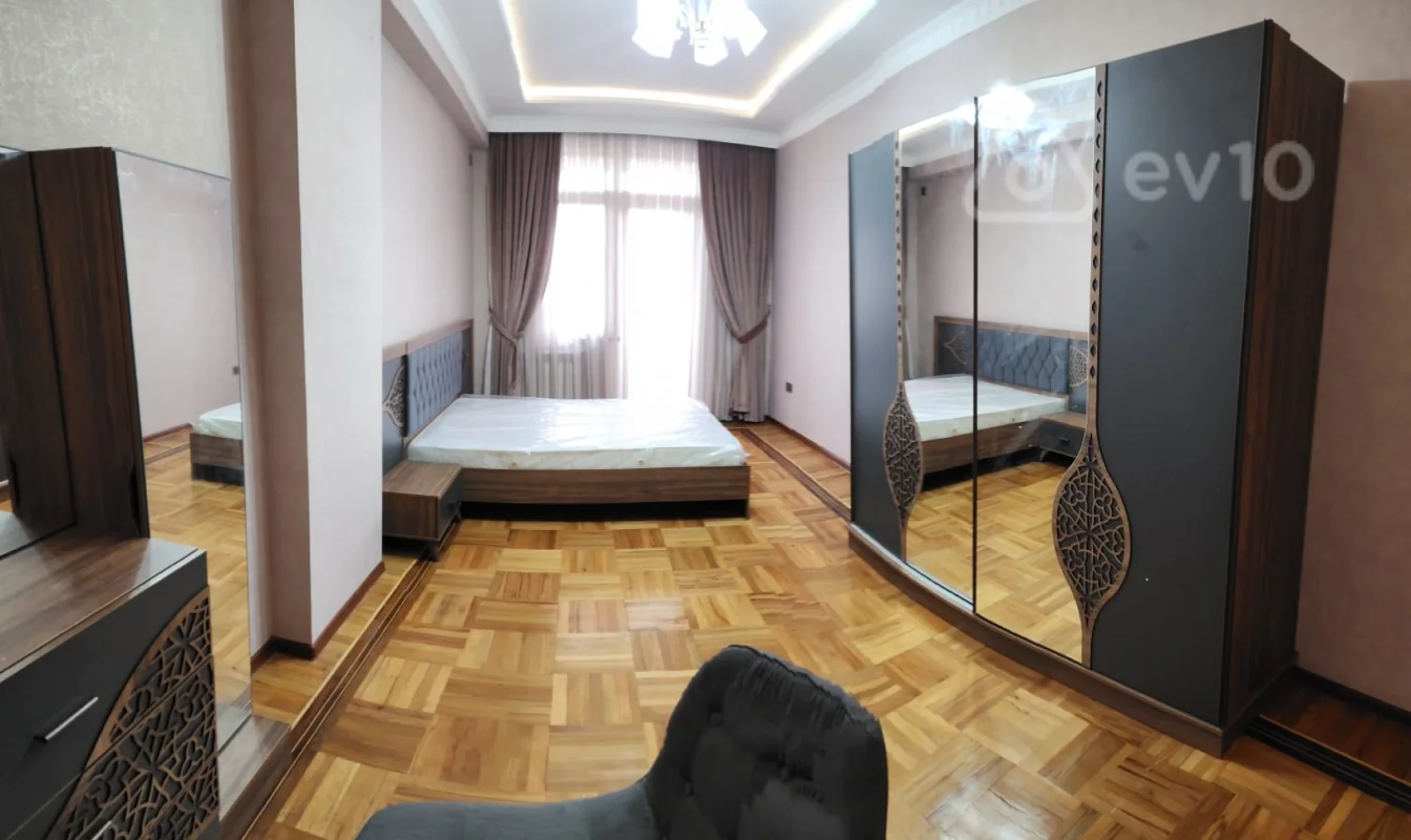 Kirayə verilir 2 otaqlı yeni tikili 95 m²