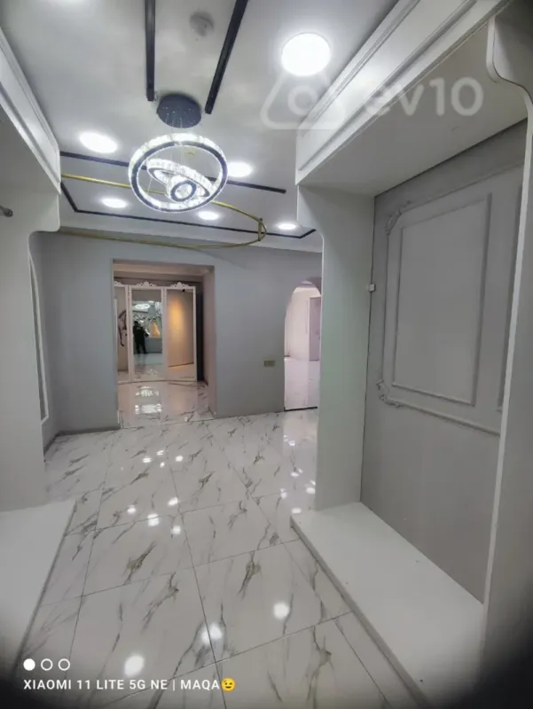 Kirayə verilir mənzil 130 m²