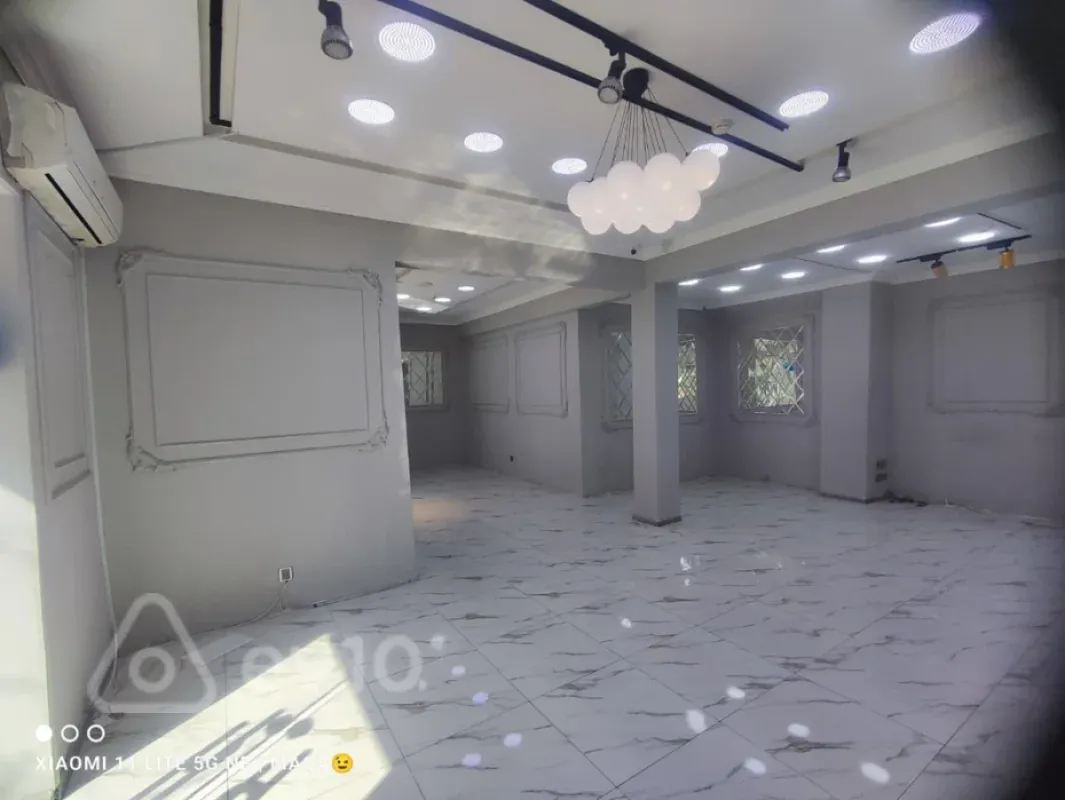 Kirayə verilir mənzil 130 m²