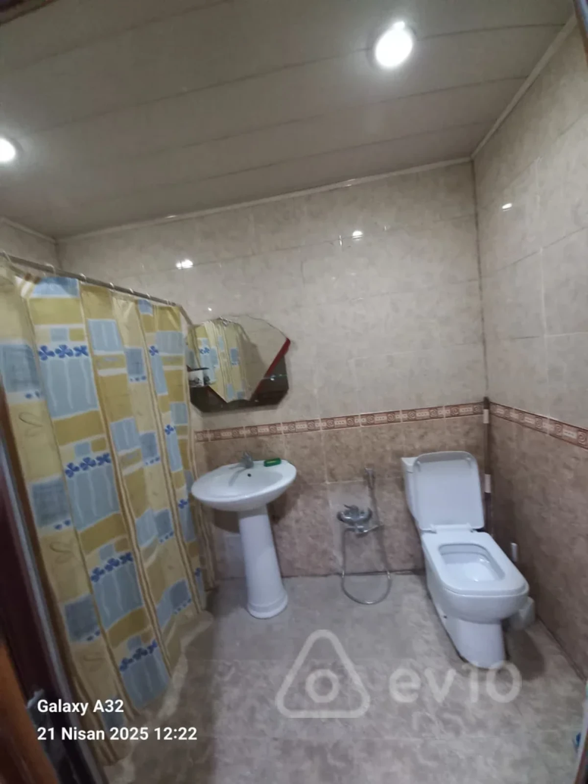 Kirayə verilir 2 otaqlı yeni tikili 60 m²