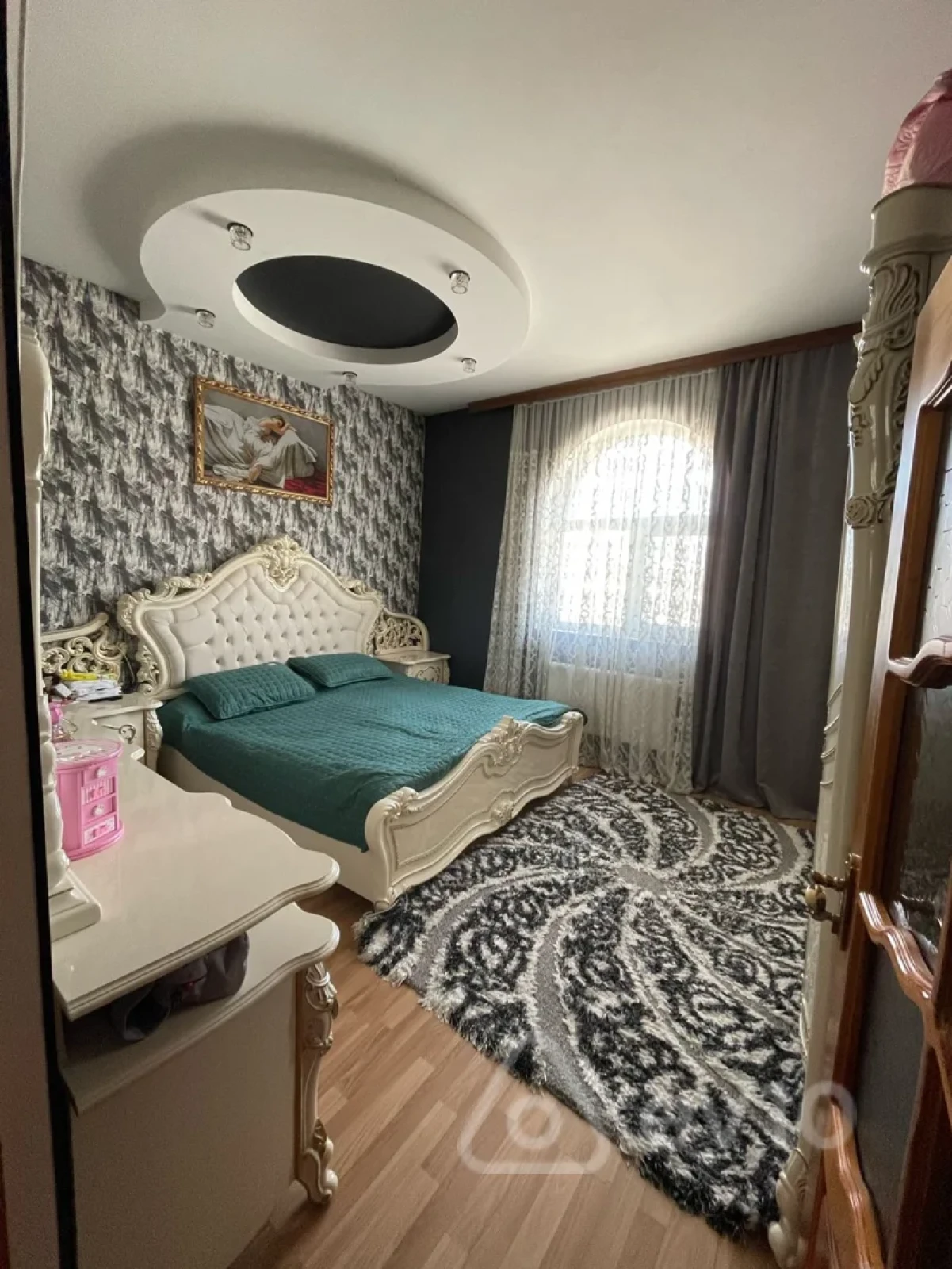 Satılır 6 otaqlı həyət evi 240 m²