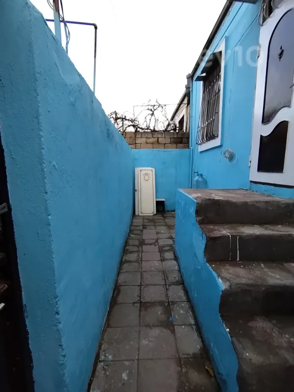 Kirayə verilir 2 otaqlı həyət evi 55 m²