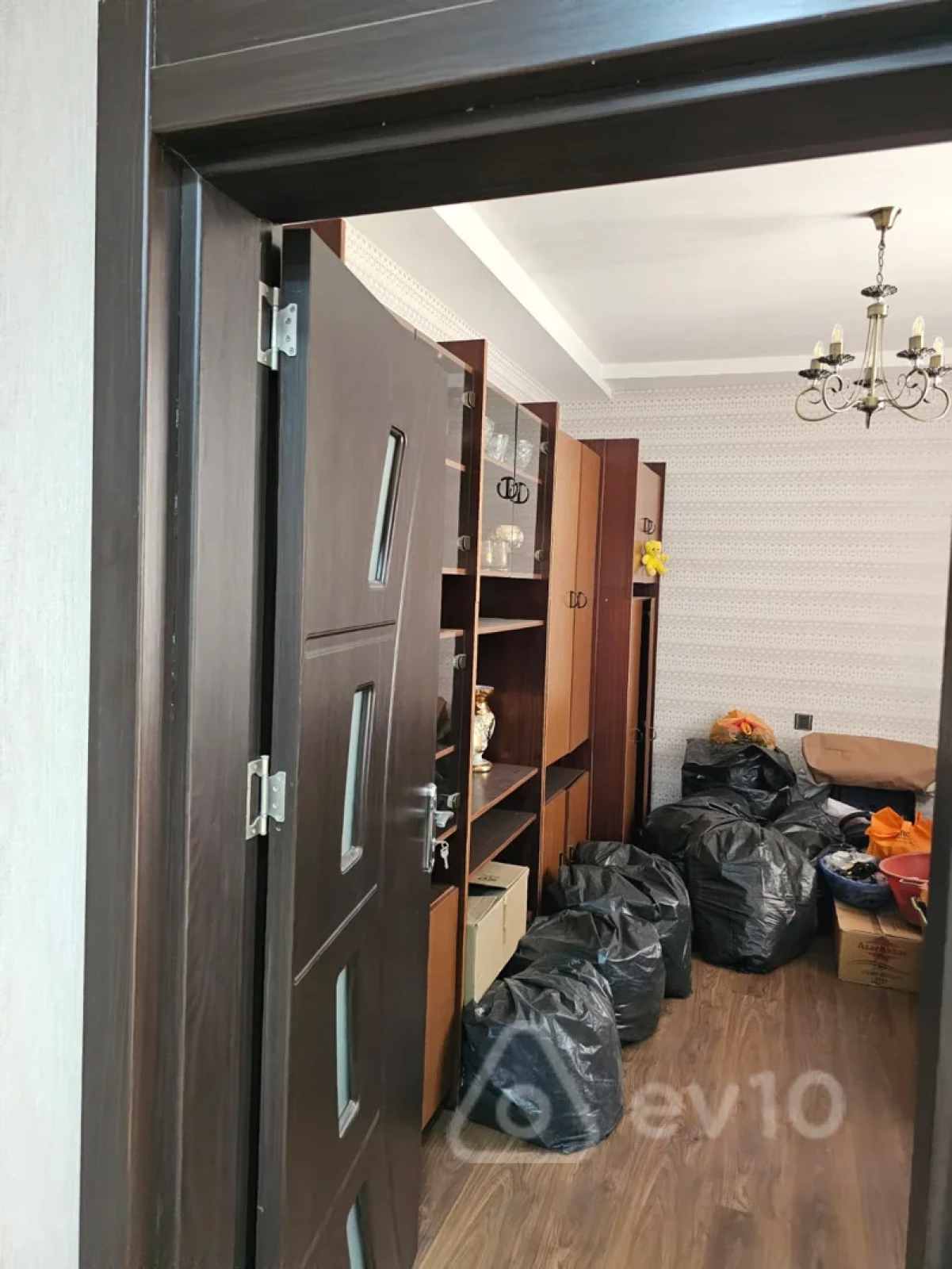 Satılır 4 otaqlı həyət evi 150 m²