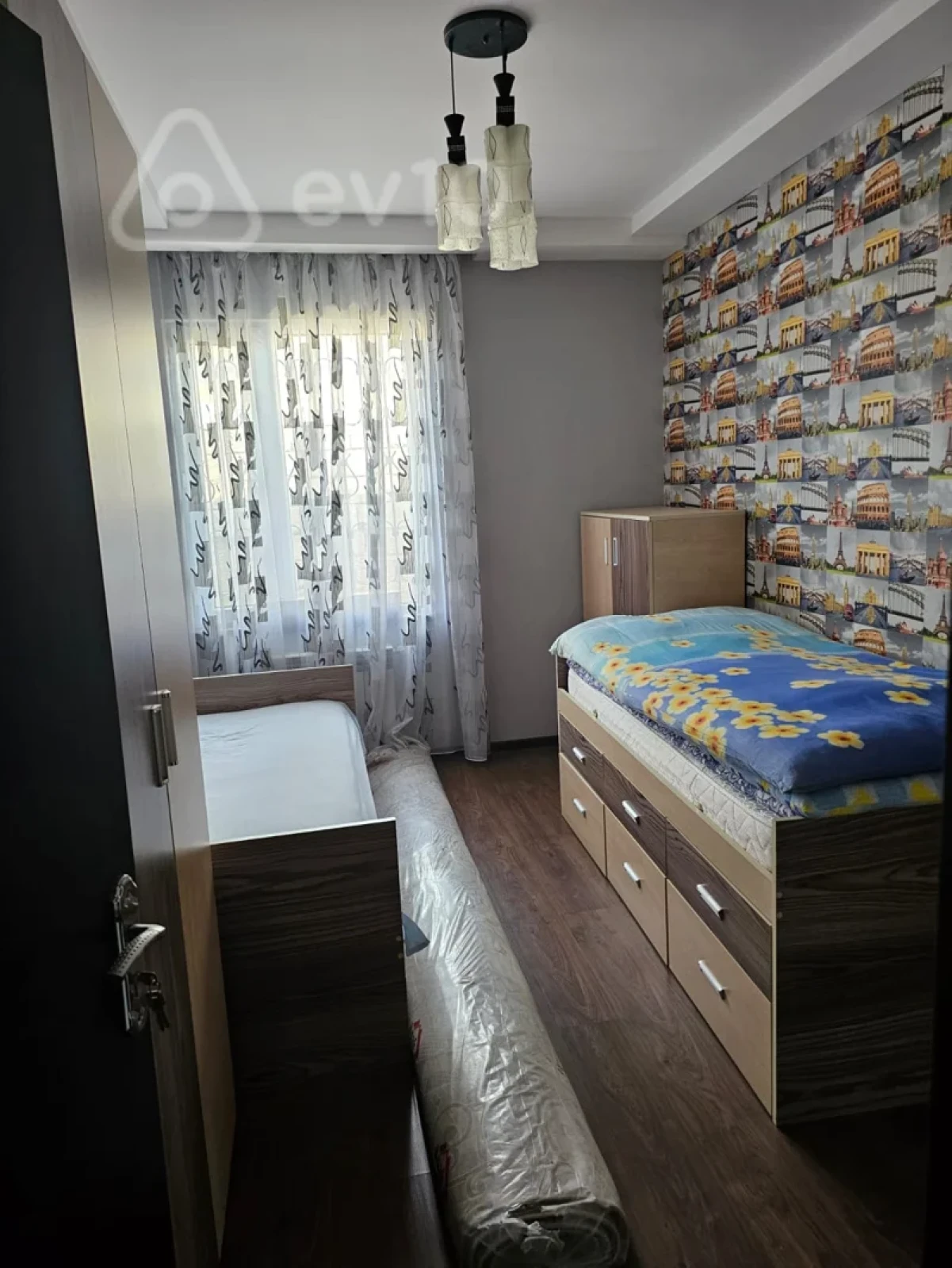 Satılır 4 otaqlı həyət evi 150 m²