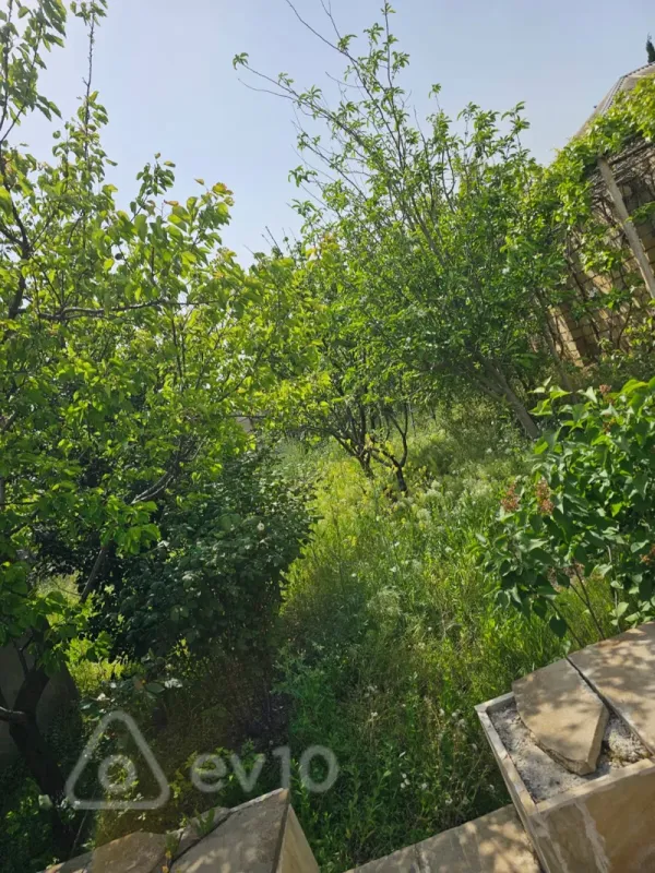 Satılır 4 otaqlı həyət evi 150 m²