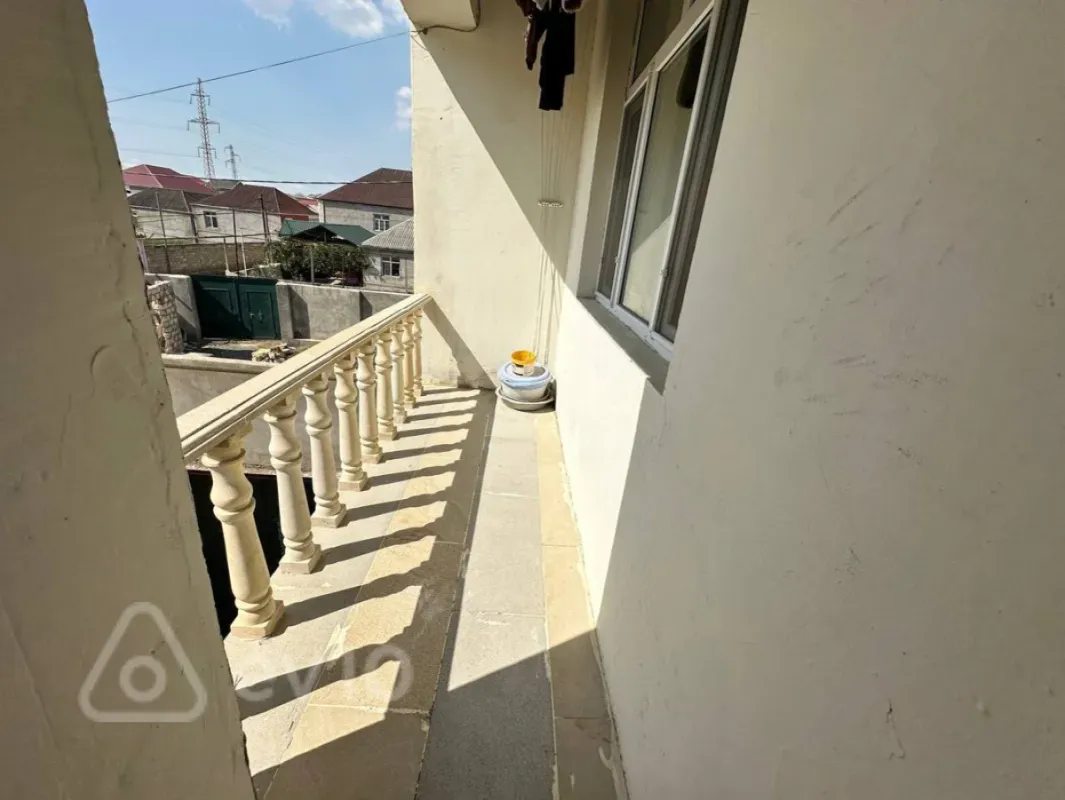 Satılır 4 otaqlı həyət evi 100 m²