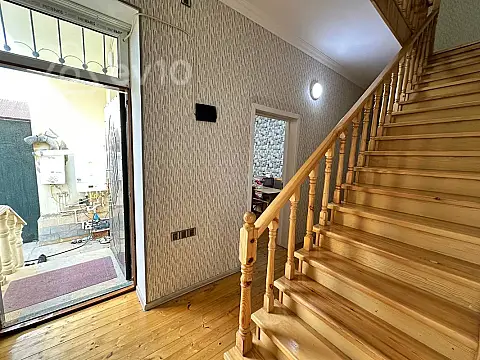 Satılır 4 otaqlı həyət evi 100 m²