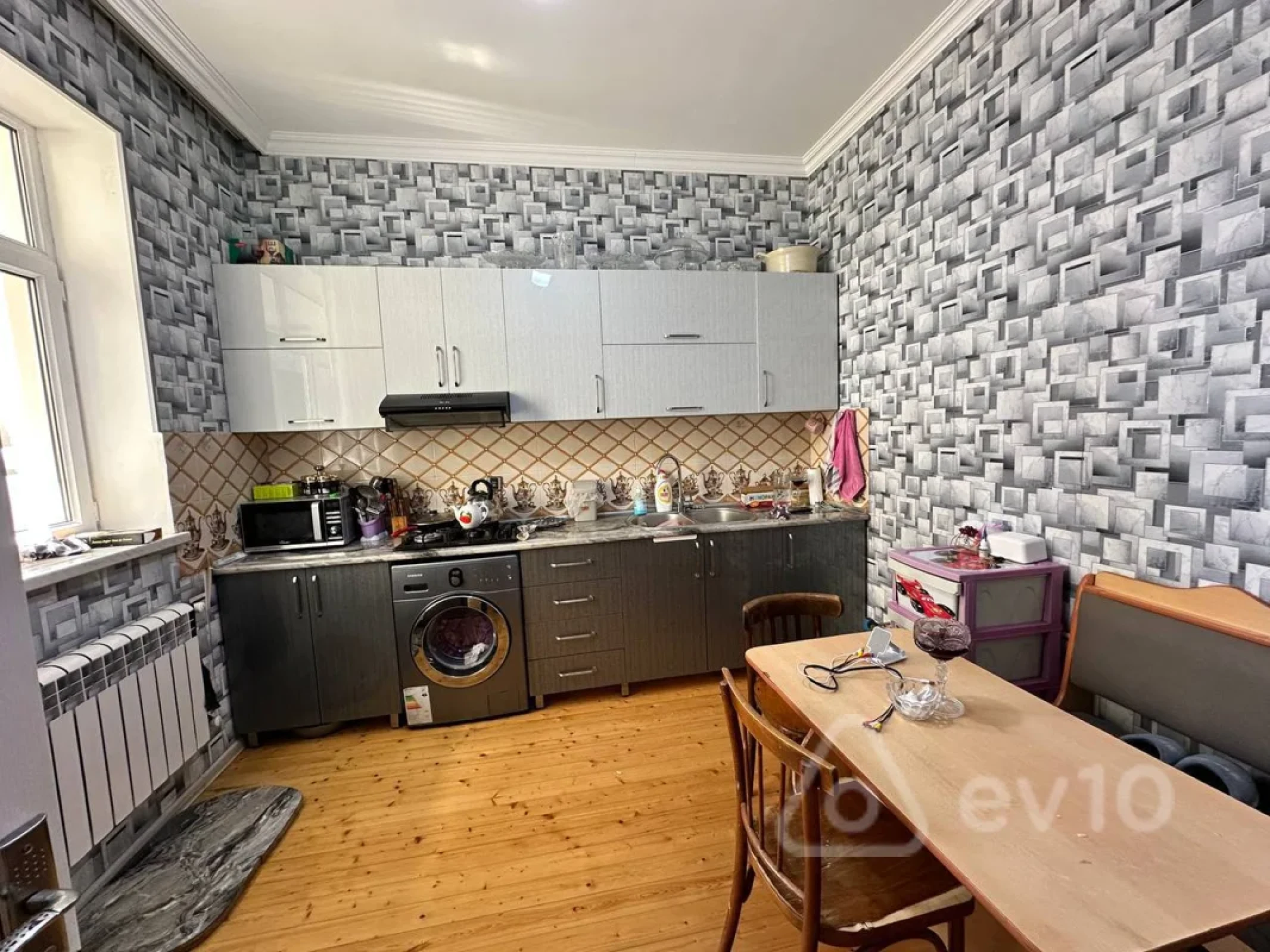 Satılır 4 otaqlı həyət evi 100 m²