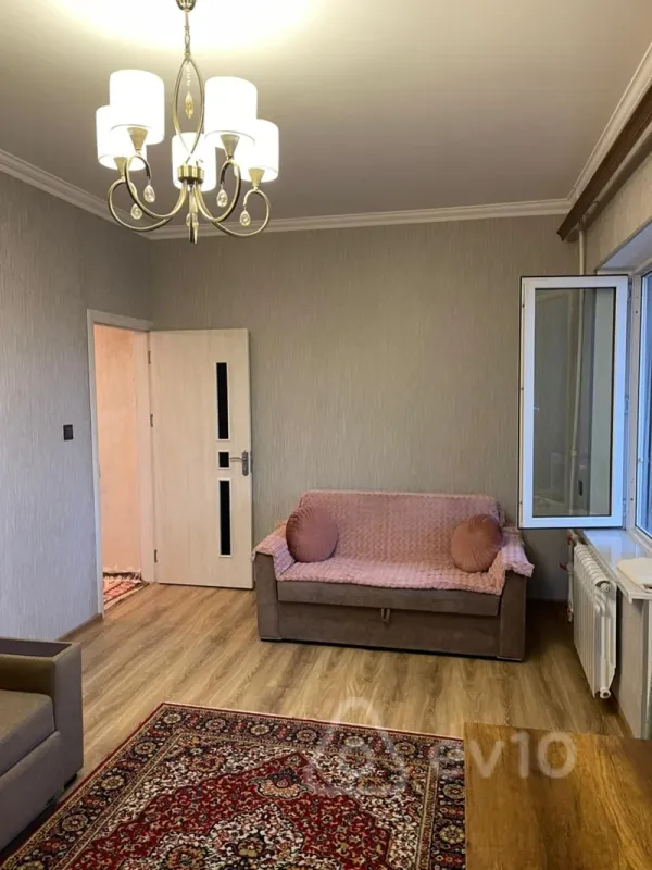 Satılır 1 otaqlı köhnə tikili 45 m²