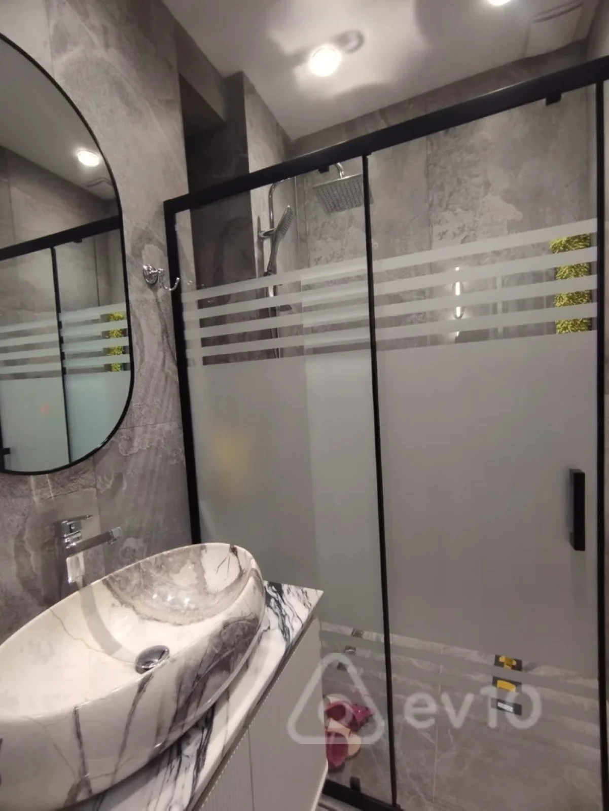 Satılır 2 otaqlı yeni tikili 80 m²