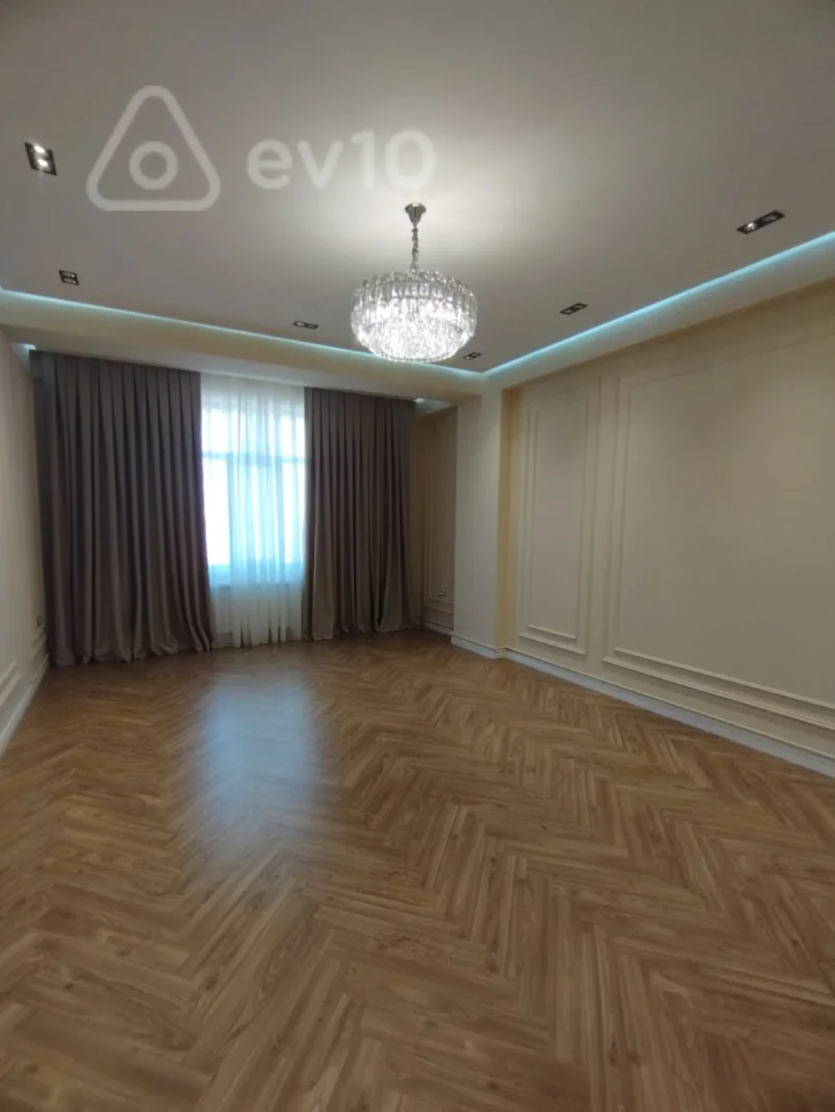 Satılır 2 otaqlı yeni tikili 80 m²