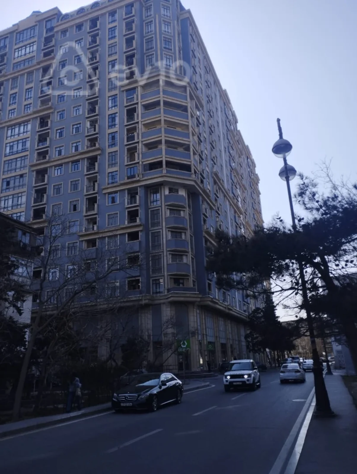 Satılır 2 otaqlı yeni tikili 80 m²