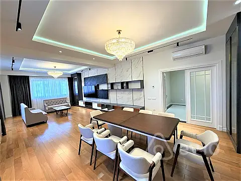 Kirayə verilir 4 otaqlı yeni tikili 250 m²