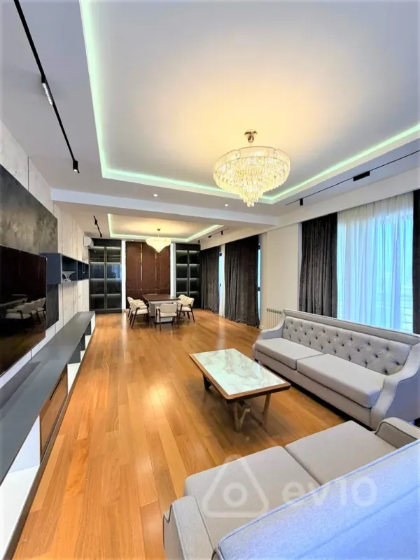 Kirayə verilir 4 otaqlı yeni tikili 250 m²