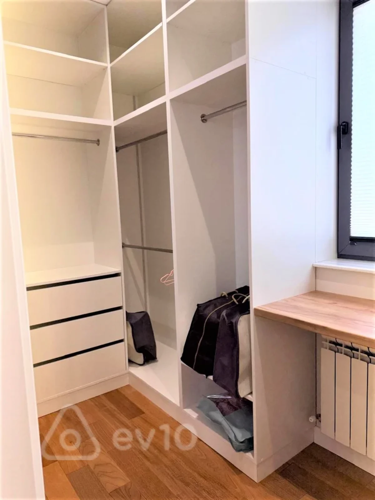 Kirayə verilir 4 otaqlı yeni tikili 250 m²