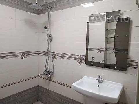 Kirayə verilir 3 otaqlı yeni tikili 85 m²